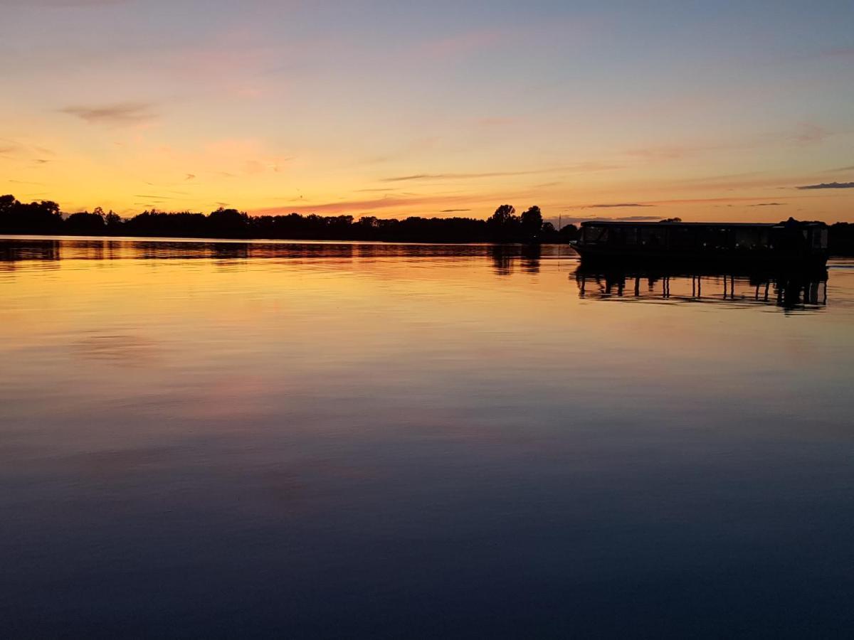 B&B Villa Giethoorn - Canalview, Privacy & Parking 外观 照片